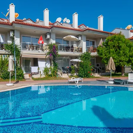 Sunset Club Aparthotel